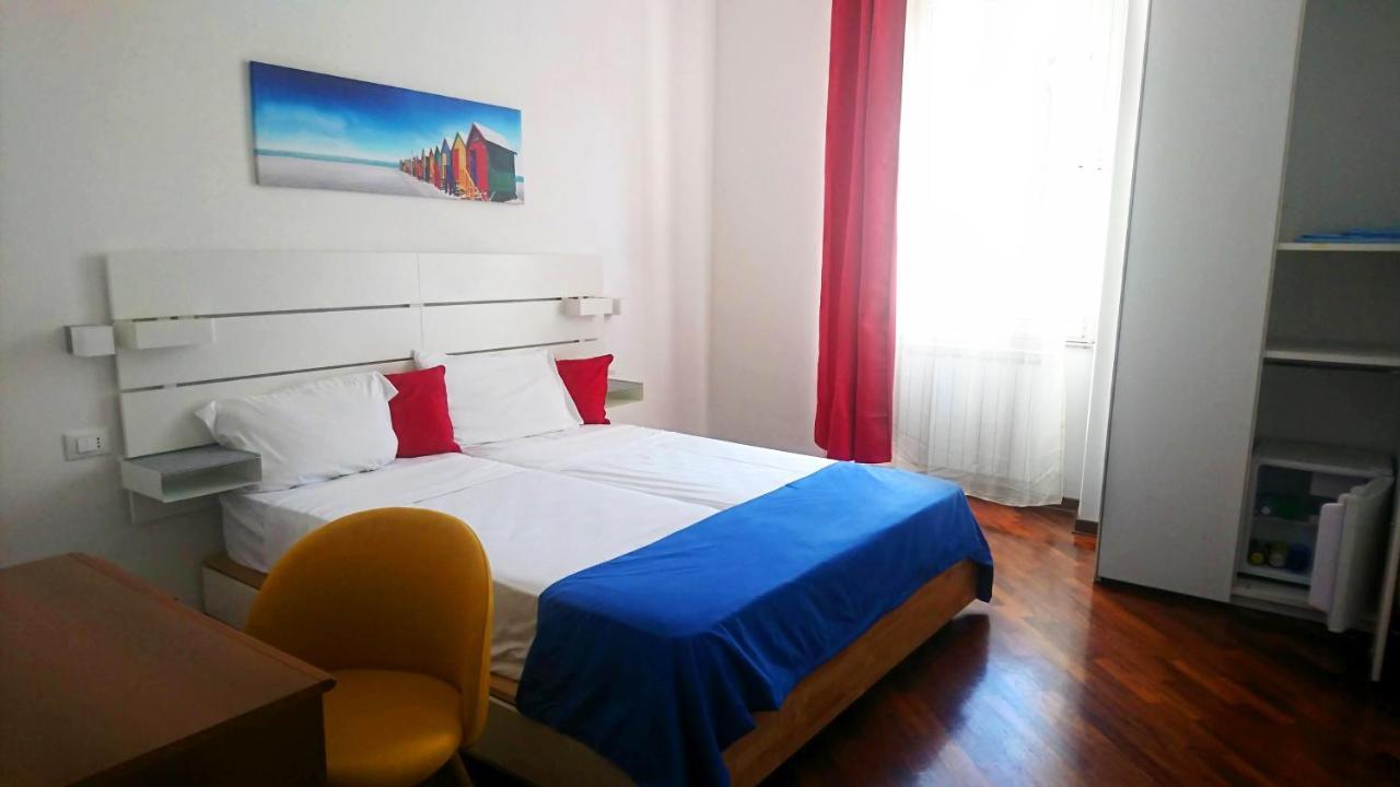 Stanza Con Bagno Ed Accesso Privati Hotel Триест Екстериор снимка