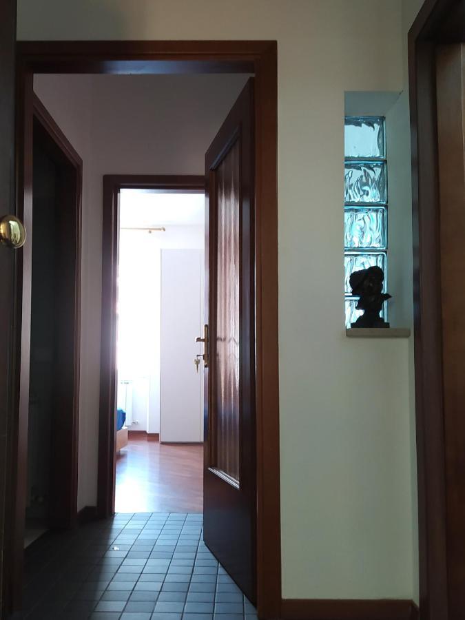 Stanza Con Bagno Ed Accesso Privati Hotel Триест Екстериор снимка